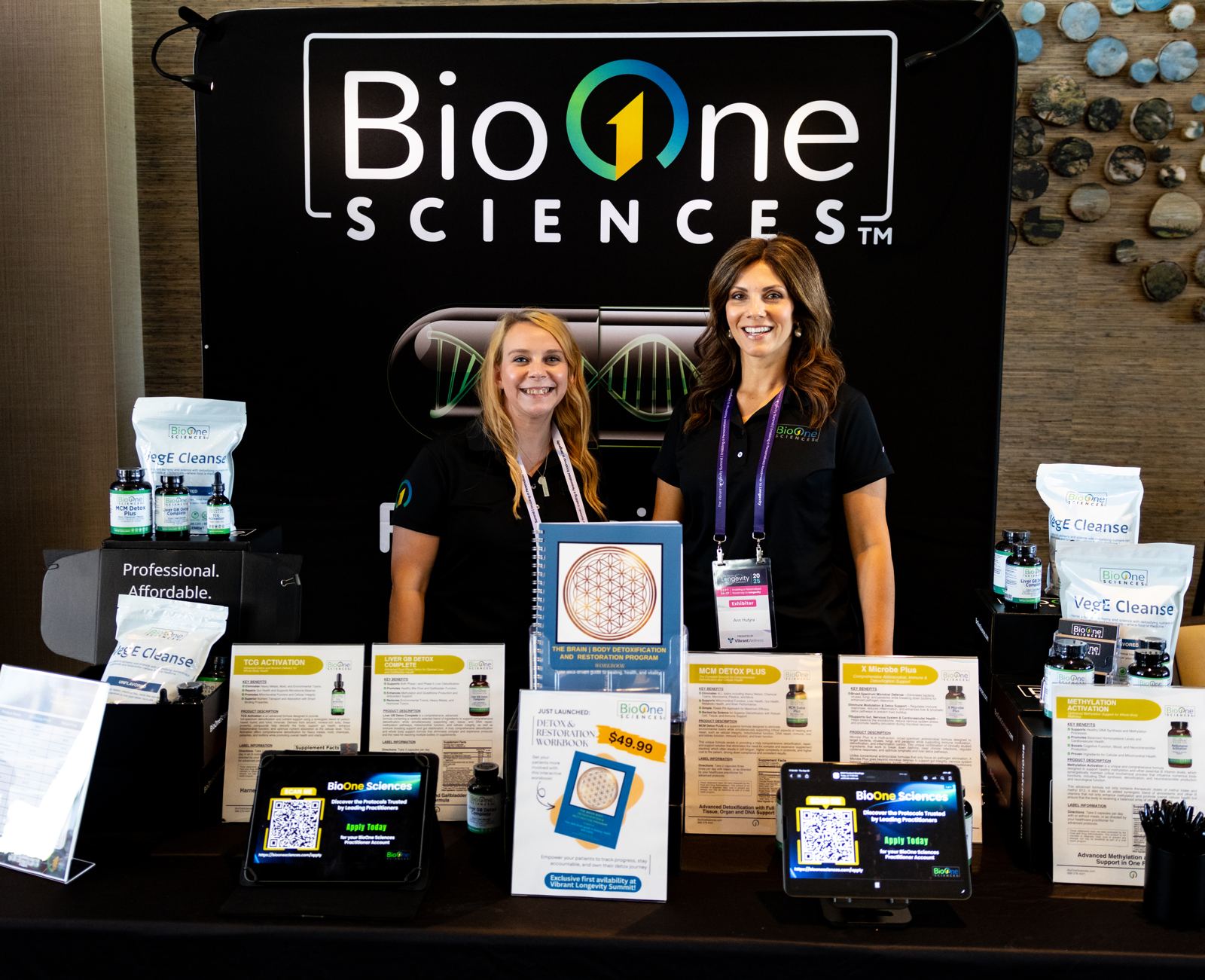 The BioOne Sciences exhibitor booth at the summit